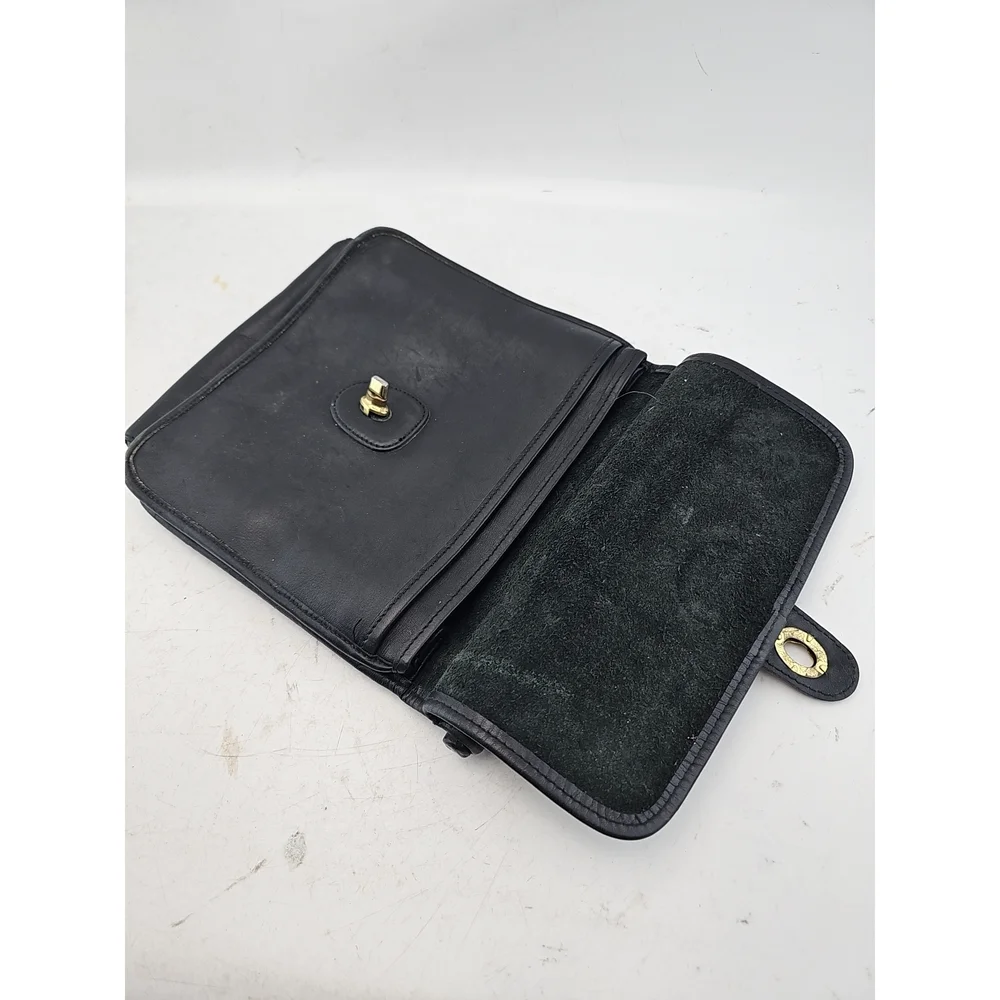 Hunt Club Vintage Black Leather Satchel Bag